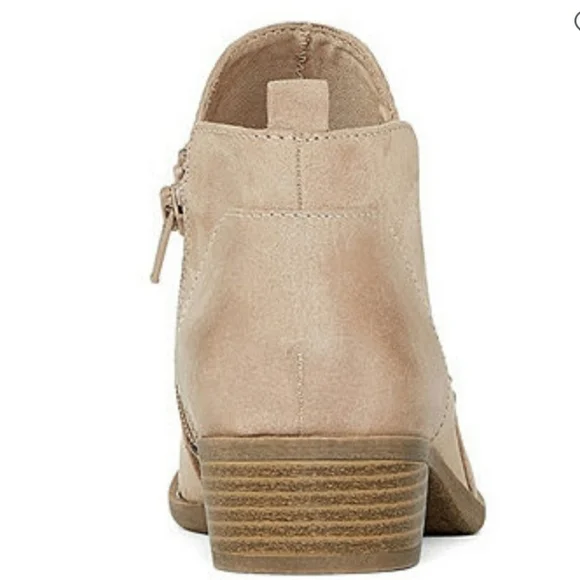 Arizona Womens Gale Block Heel Bootie - Picture 4 of 5